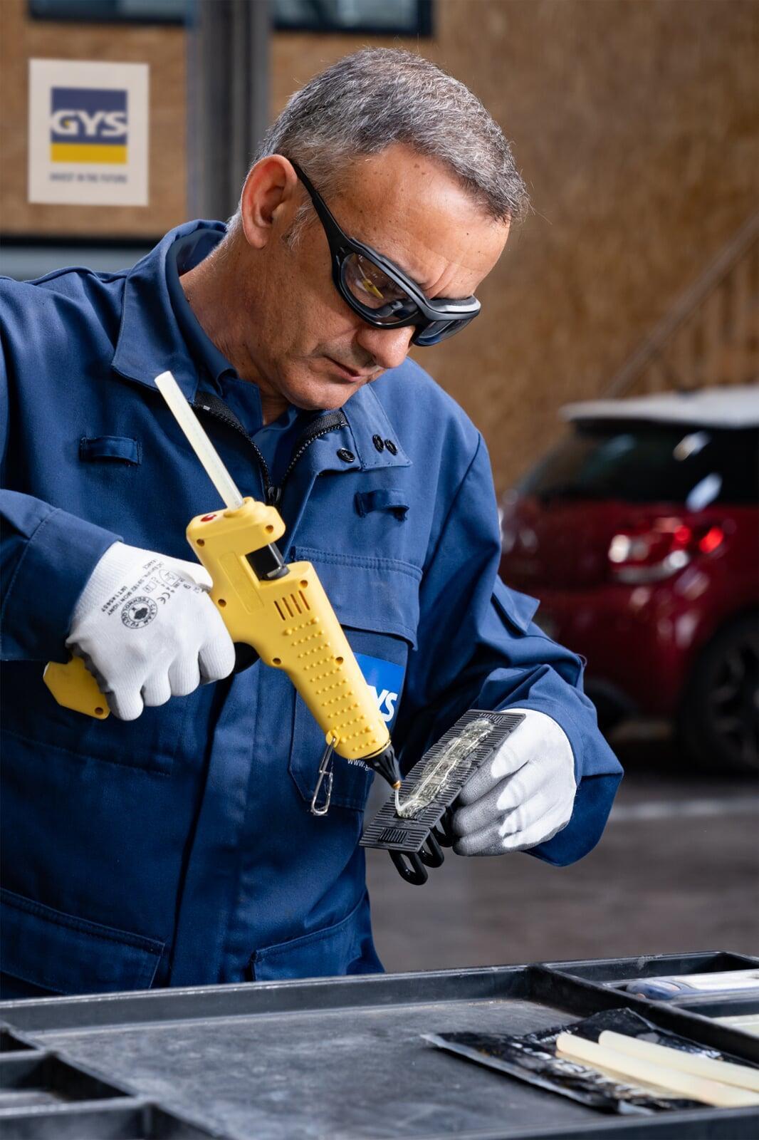 Glue pulling process